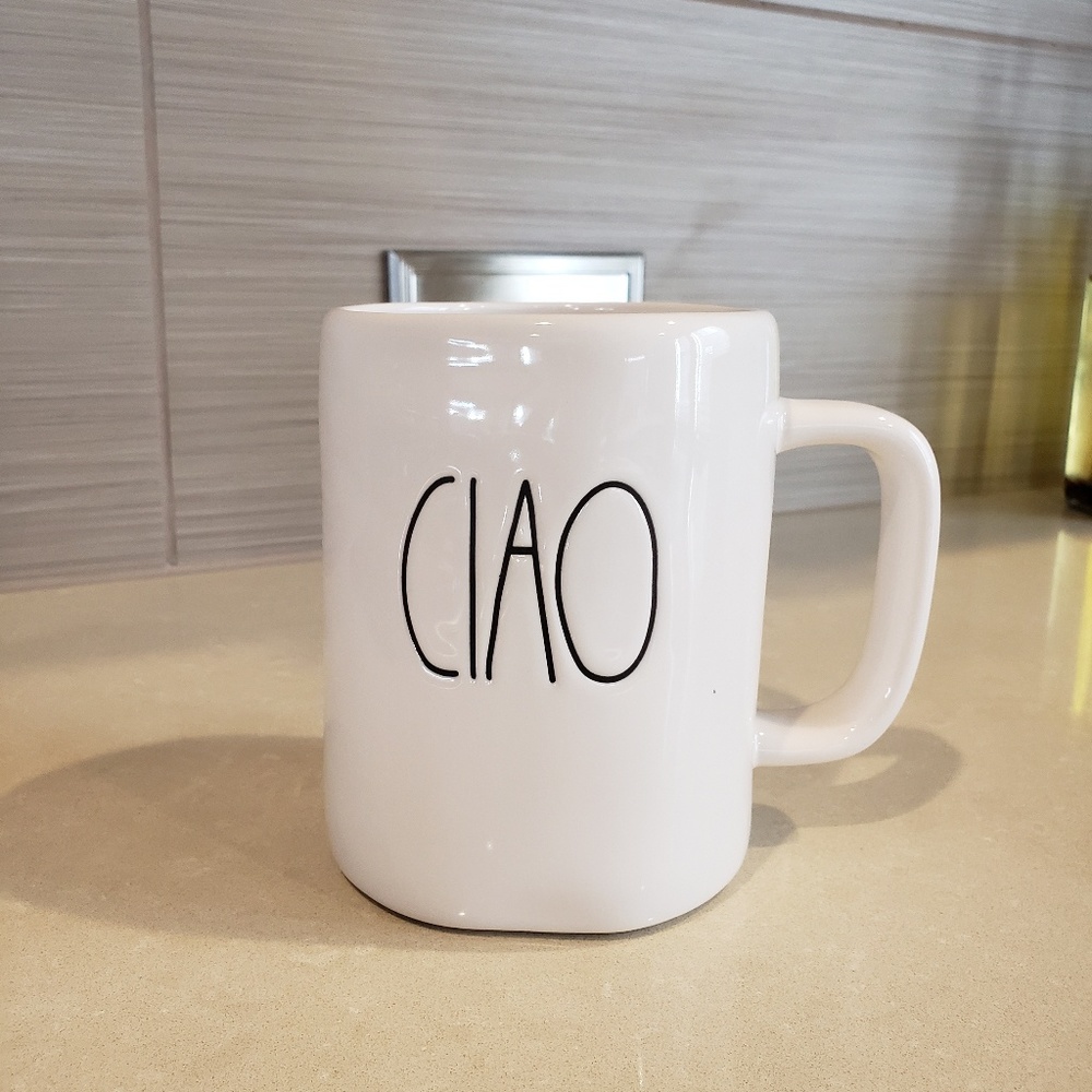 Rae Dunn mugs